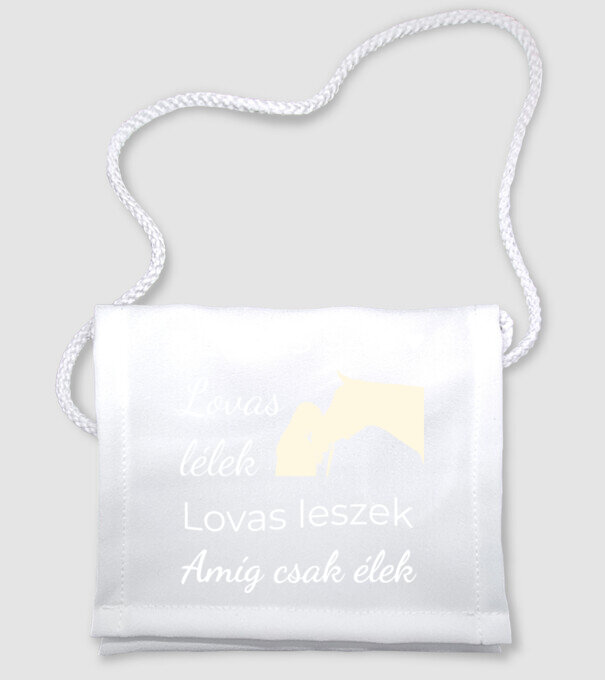  minta fehér pólón