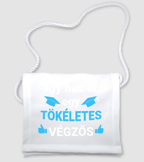  minta fehér pólón