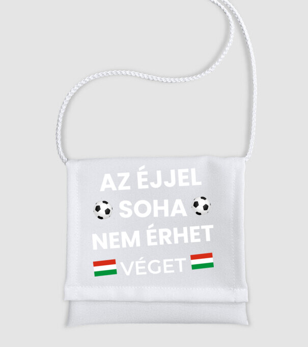  minta fehér pólón