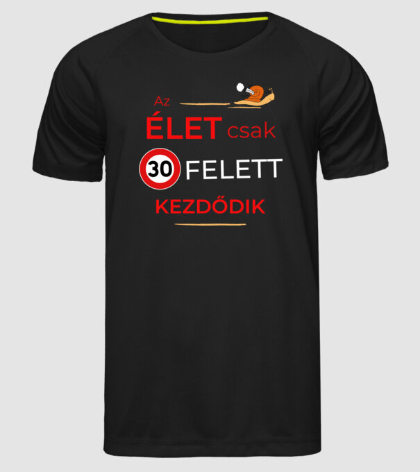  minta fekete pólón