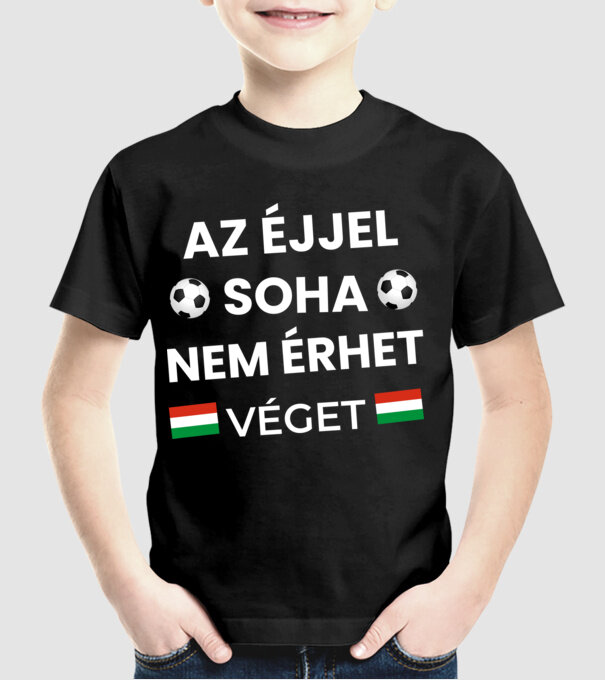  minta fekete pólón