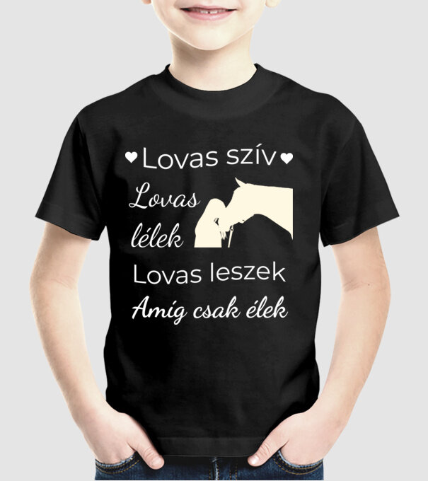  minta fekete pólón