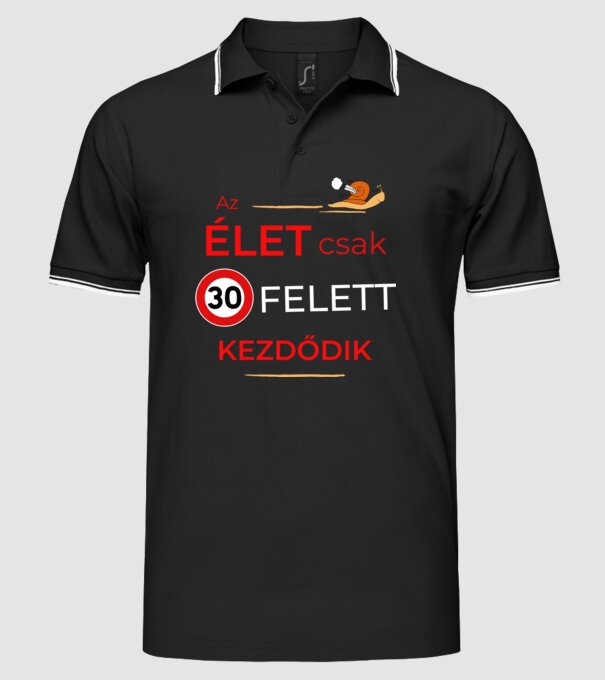  minta fekete pólón