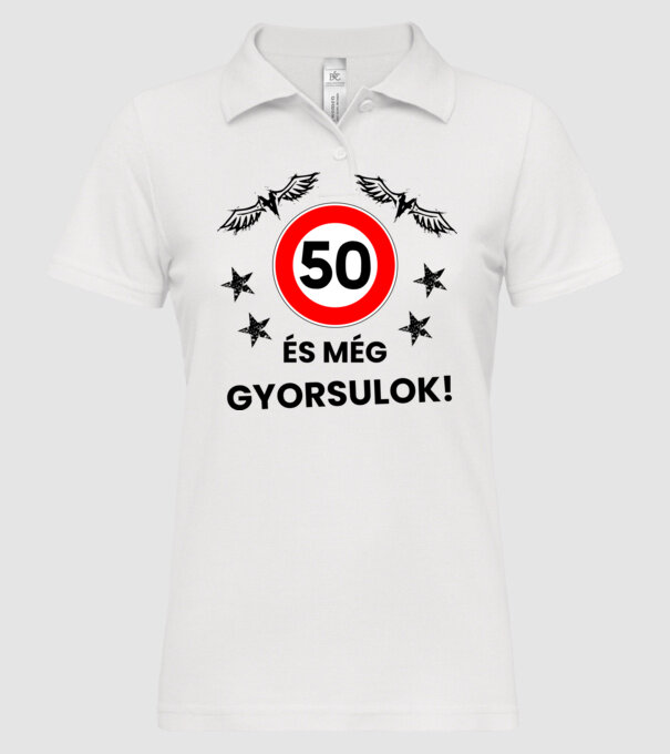 minta fehér pólón