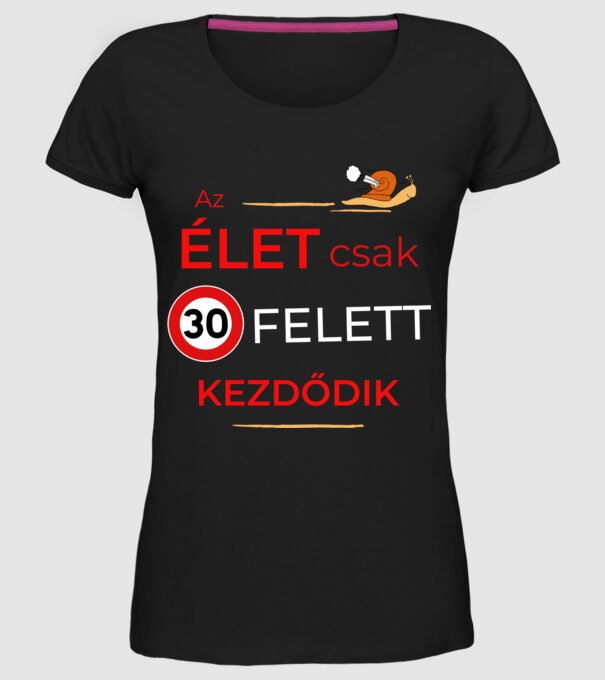 minta fekete pólón
