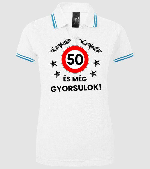  minta fehér pólón