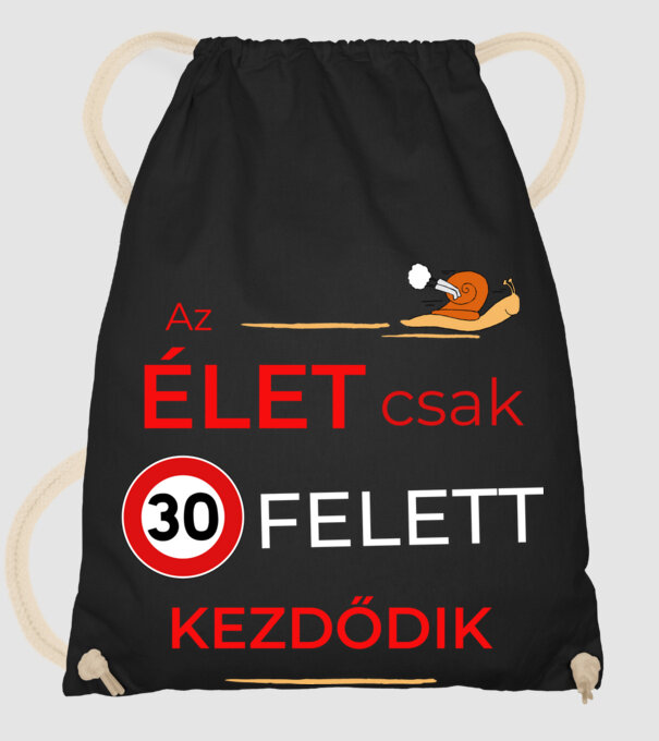  minta fekete pólón