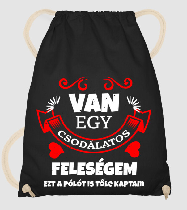  minta fekete pólón