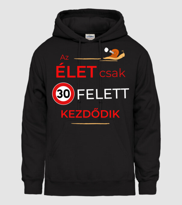  minta fekete pólón