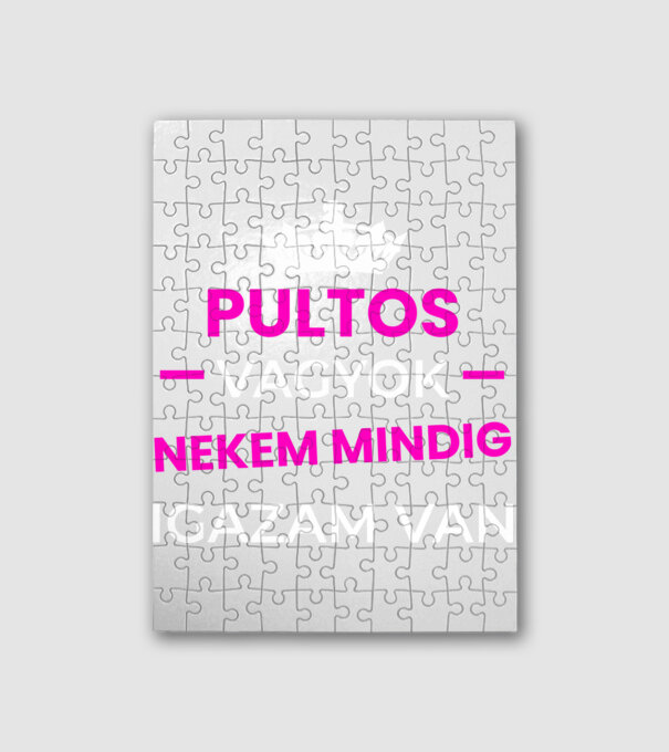  minta fehér pólón